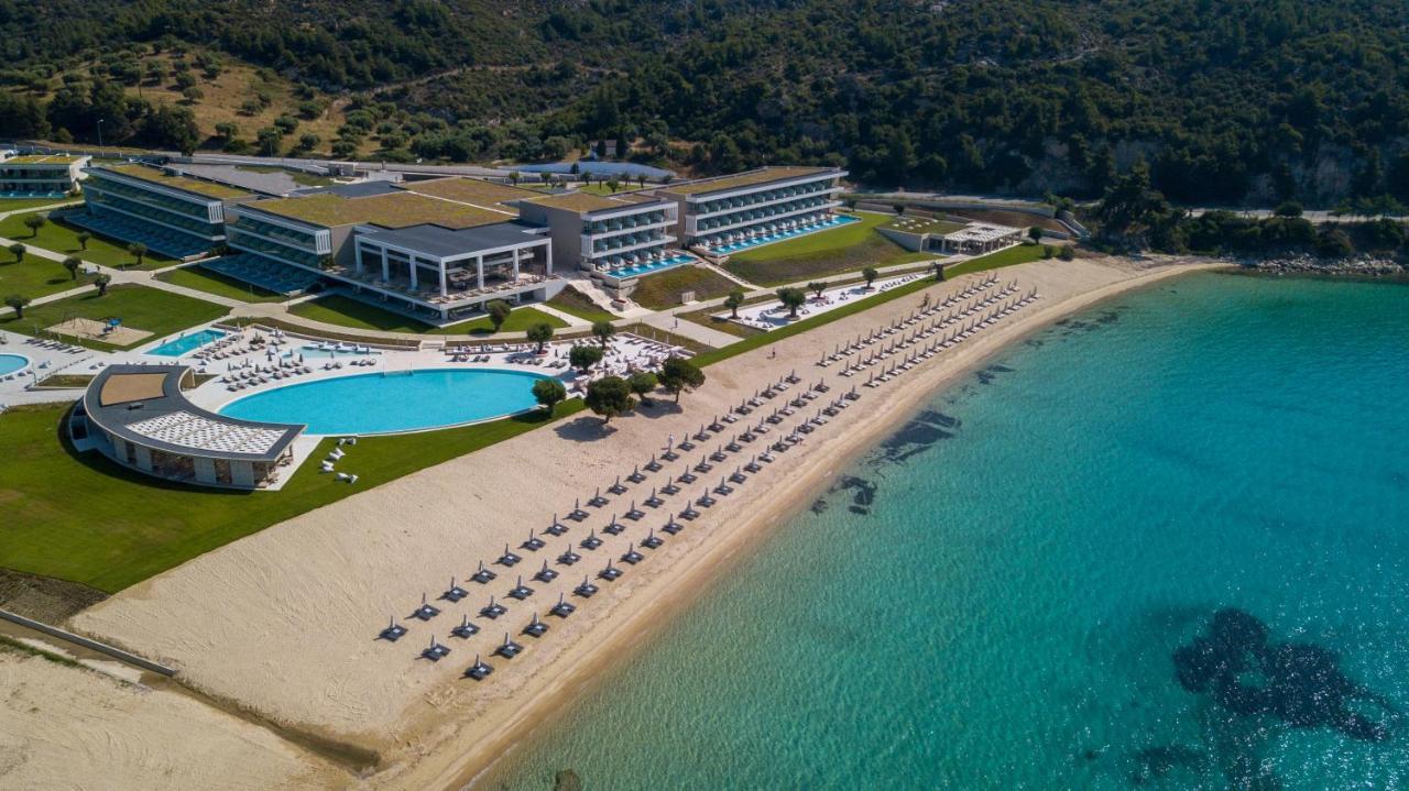 Ammoa Luxury Hotel & Spa Resort Nikíti Eksteriør bilde The resort's beach