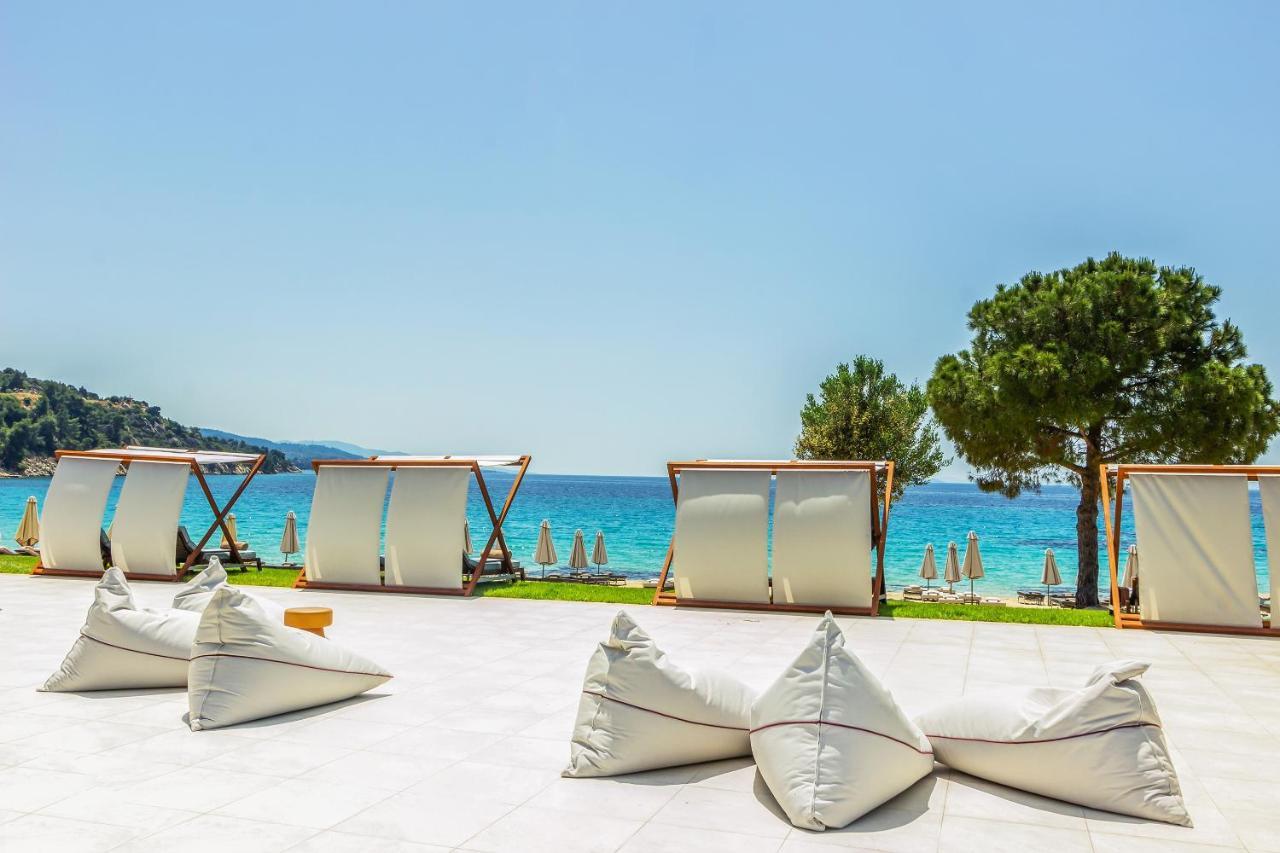 Ammoa Luxury Hotel & Spa Resort Nikíti Eksteriør bilde Beach at the Hotel Eden Roc Capimanan