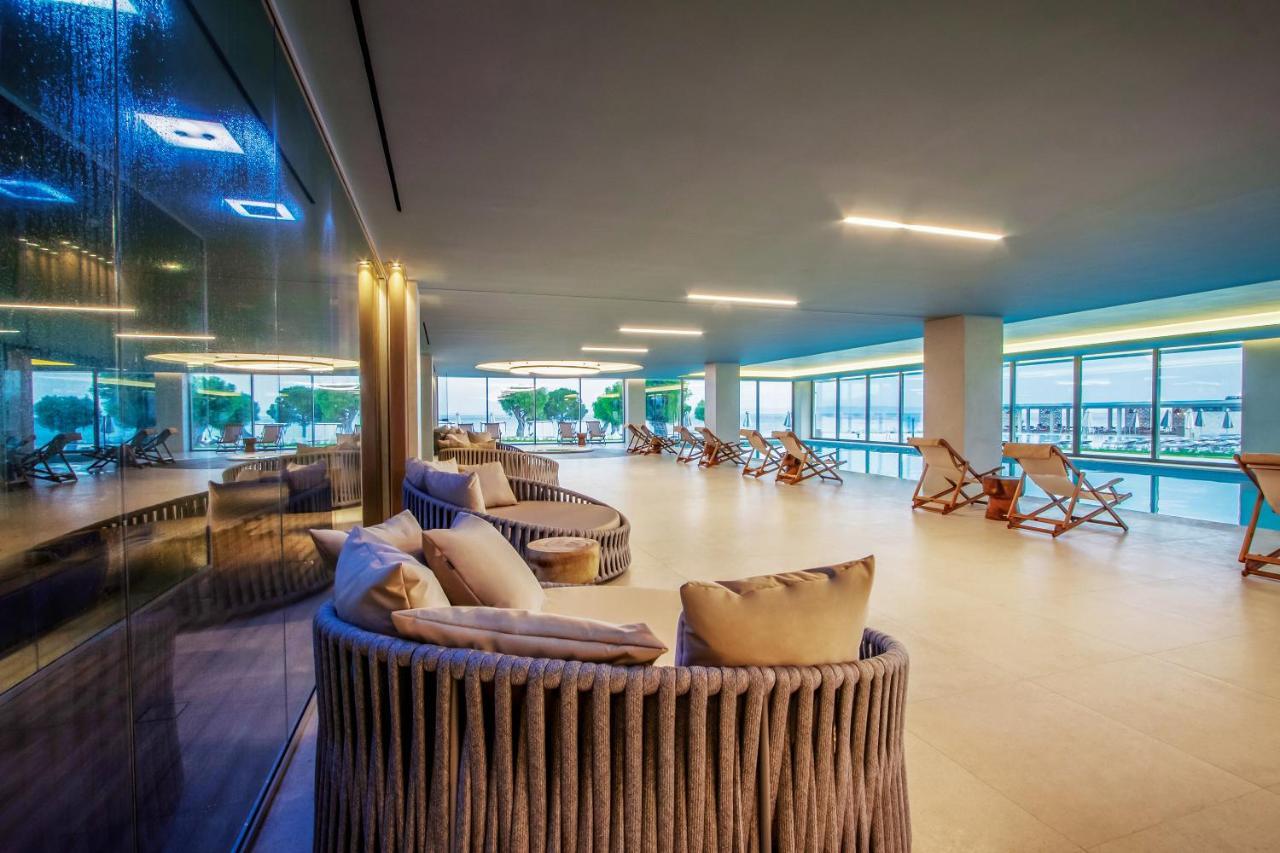 Ammoa Luxury Hotel & Spa Resort Nikíti Eksteriør bilde The interior of the hotel