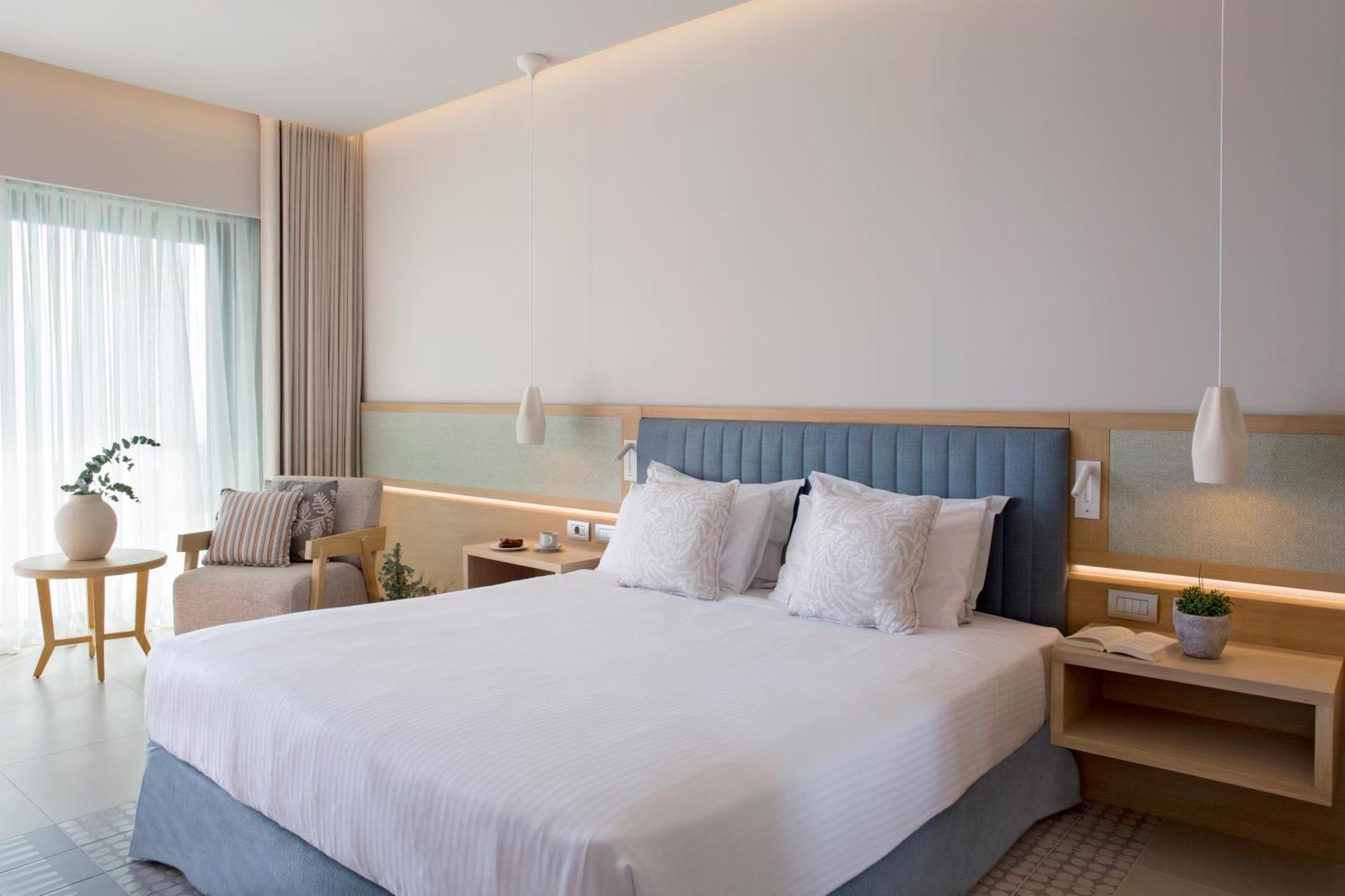 Ammoa Luxury Hotel & Spa Resort Nikíti Eksteriør bilde Deluxe room